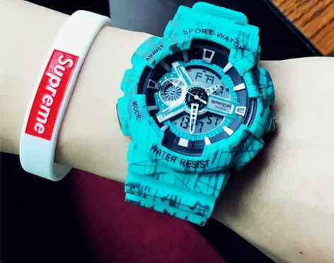 韩版ulzzang潮流手表男多功能.没电了...