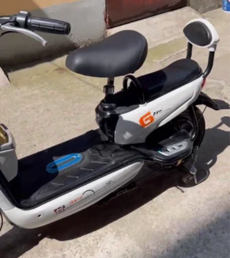 飞鸽电车出售,电瓶在保!续航跟新车一样!车...