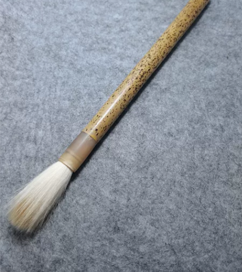 精品芝麻花,牛角笔斗,羊兼毫大楷,笔杆全长...
