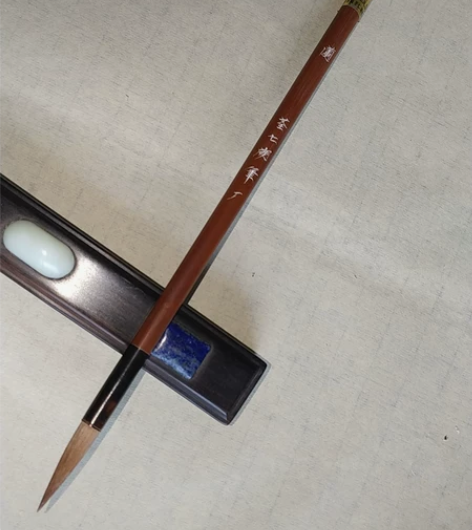 九十年代，荃仁老湖笔一支，纯狼毫，手刻“蘭...