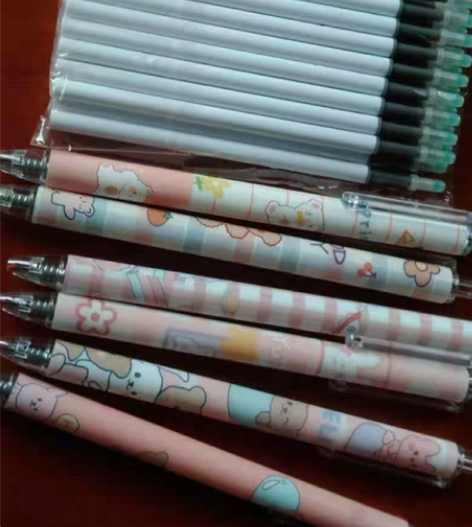 包邮出全新的按动笔5根+笔芯20根， 需要...