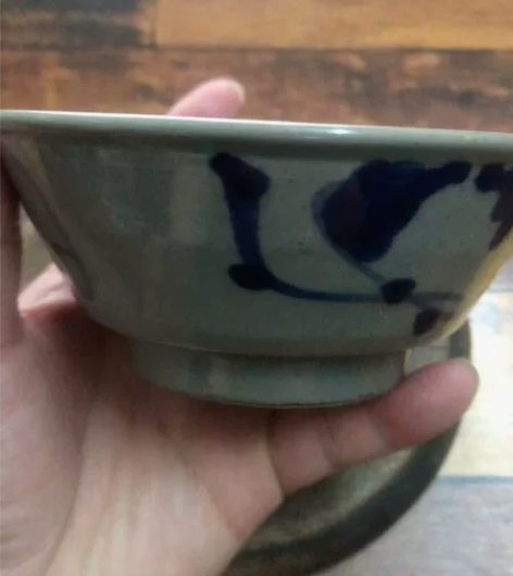 民国豆青老茶碗 品相完美 瓷胎细腻 有缘人...