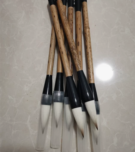 兼毫蒜头毛笔，弹性韧性好，书法画画皆好用。...