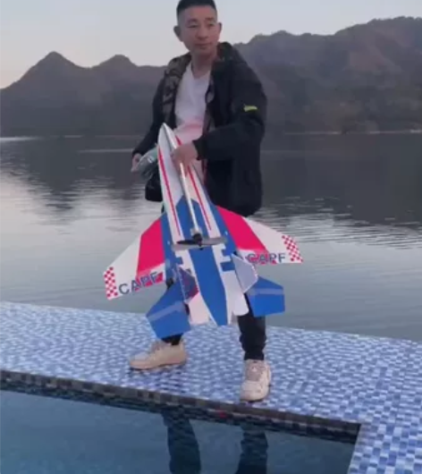 航模爱好者 苏27航模板机 空壳配件35元...