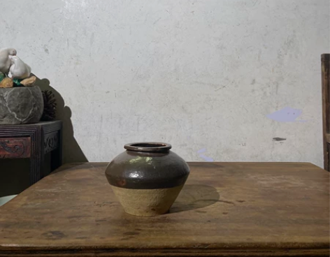 民俗粗陶,花器,口有裂,不影响装水,影视道...