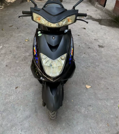 迅鹰125踏板车，成色如图，代步拉货首选，...