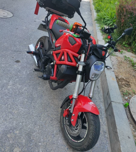 慢出银钢小怪兽一台，几乎全新，260公里缓...