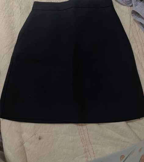 藏青色A字裙，西装面料，S码，腰围60裙长...