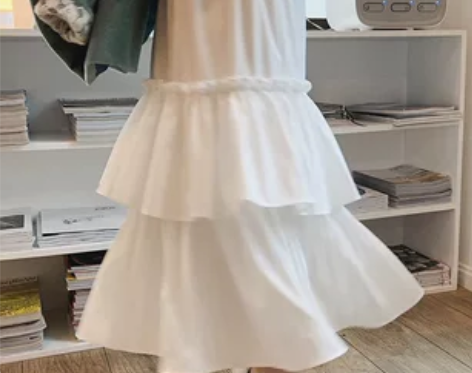 白色蛋糕裙半身裙秋冬女长款日系半身长裙子中...