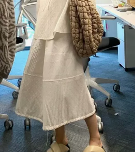 BLANK LABEL 极简高级凹凸肌理感...