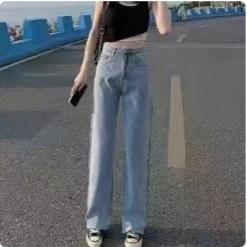 全新的浅蓝色高腰直筒毛边牛仔裤,我穿号码太...