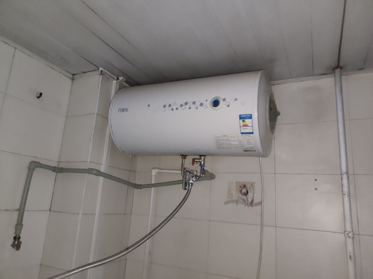 万家乐60L热水器 天通西苑二区