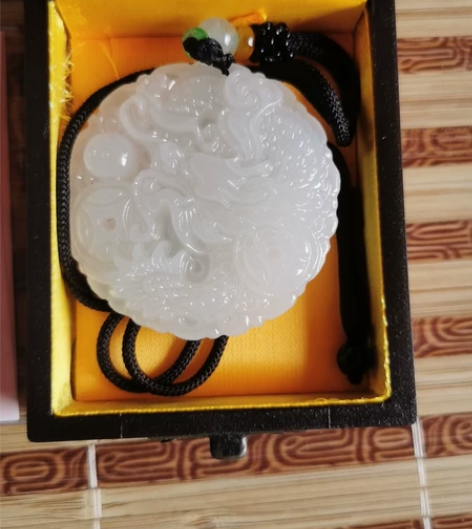 玉雕 买了没带过，非偏远包邮