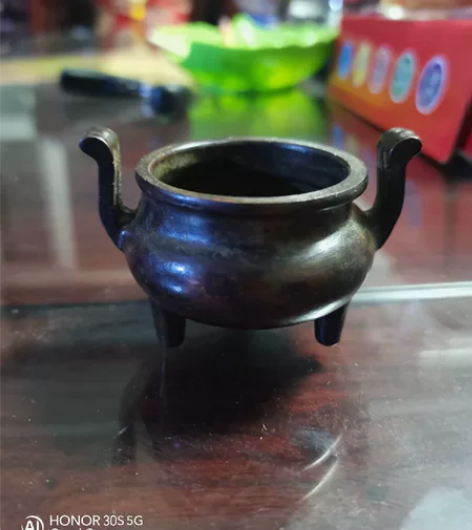 纯铜三足冲耳盘香炉插香炉摆件，色泽雅致，沉...