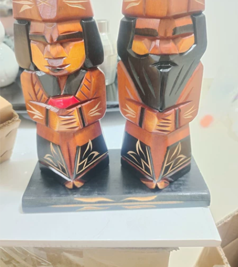 日本回流，木雕摆件，全新 感兴趣的话点“我...