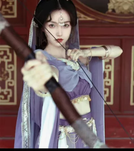 此价格为出租汉服：捌伍柒原创琼瑶公主异域风...