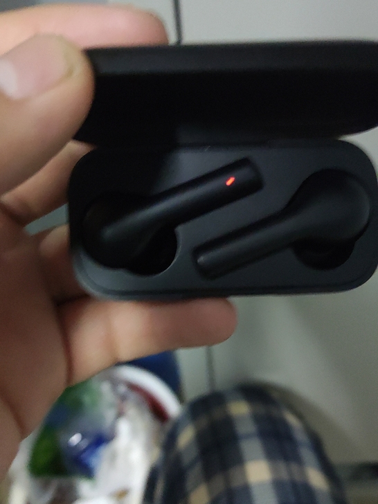 QCY t5pro 有划痕 想换点零花钱 ...