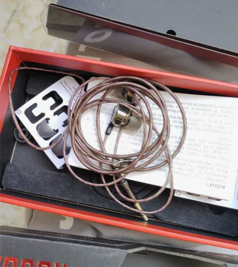 血色围城kc06A，买了大半年没怎么用 感...