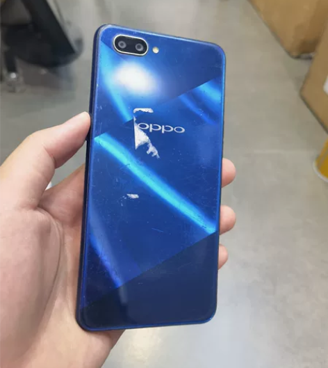 oppo A5 外屏碎 4+64 感兴趣的...