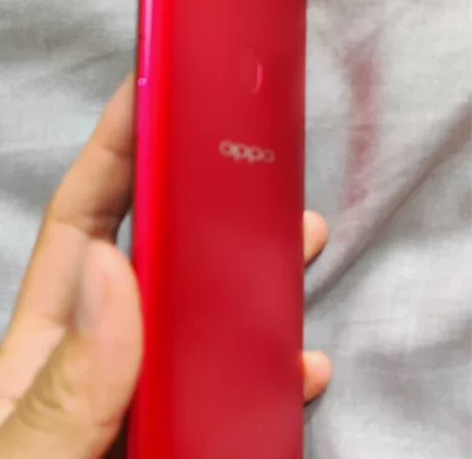 OPPOr11s，4+64，成色挺不错了，...