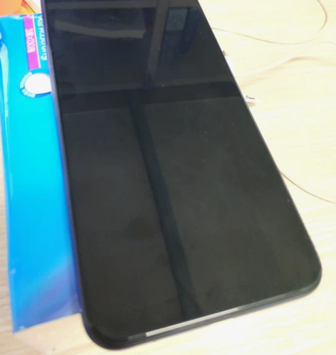 收藏级成色，带壳使用，中兴 blade a...