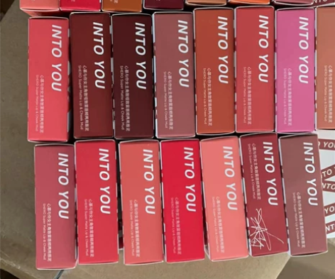 INTO YOU女主角唇泥薄泥～现货直发 ...