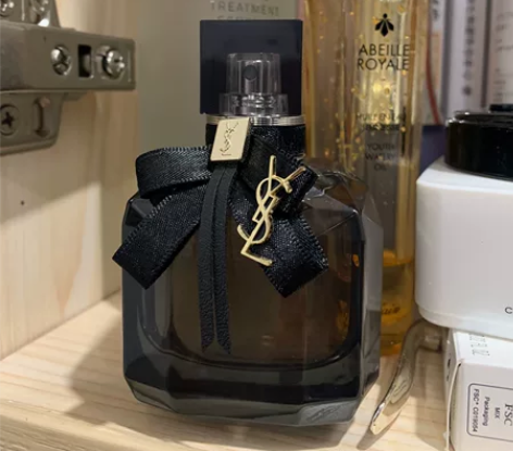 反转巴黎浓香型50ml  ysl香水。只喷...