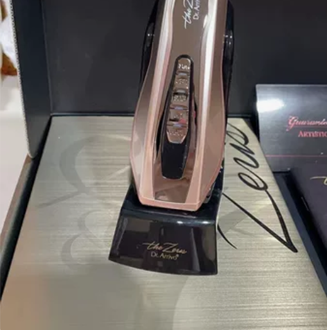 五代宙斯美容仪，从代购入手，用过两次，太懒...