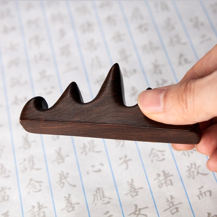 出一会笔山,介绍如图,仅一个低价出,毛笔架...