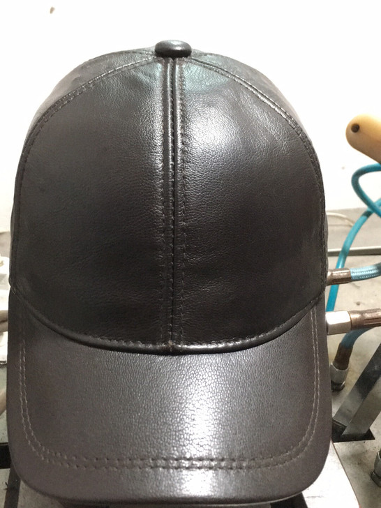 全新保证百分百羊皮，棒球帽，49.9元包邮...