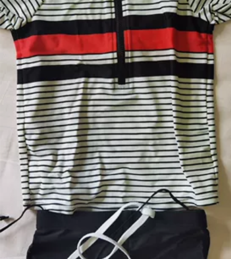 范德安宝宝泳衣 90-105cm 我们是在...