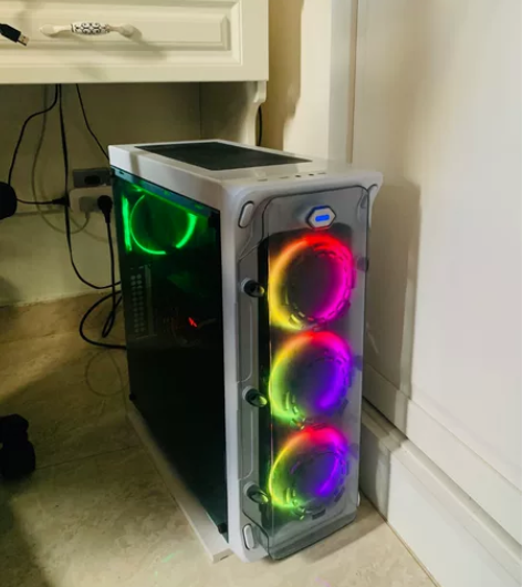 流畅吃鸡游戏主机，华硕主板+英特尔i7-8...