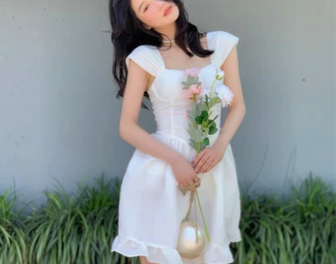 白色气质蓬蓬裙 全新带吊牌 只出裙子 打底...