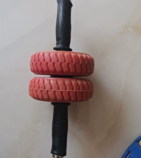 健腹轮，全新，轴承芯，没用过。 感兴趣的话...