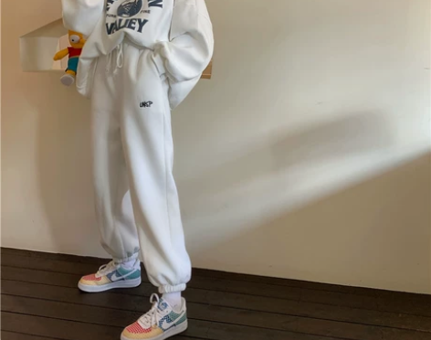 春秋季2021新款韩版加绒加厚白色裤子宽松...