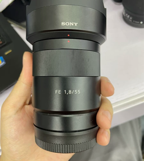 索尼fe55 1.8镜头 成色新,功能正常...