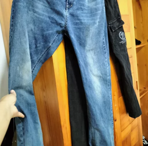 超弹力男女牛仔裤 便宜出  165高150...