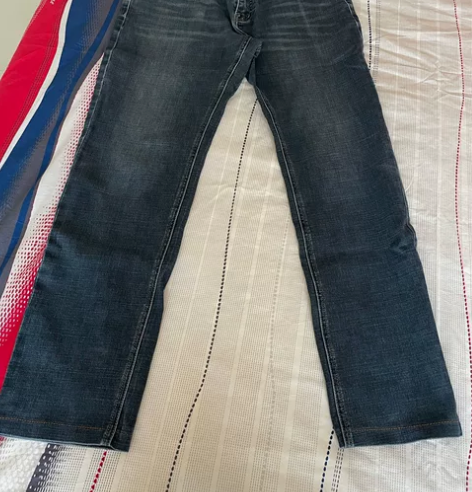 骆驼秋冬款牛仔裤 蓝黑色，厚款， 腰围90...