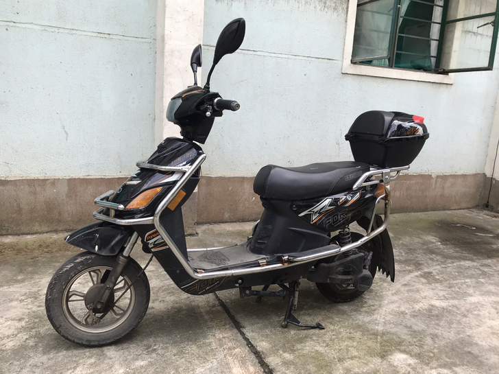 低价转让一辆闲置的48v豪华款电动车，上海...