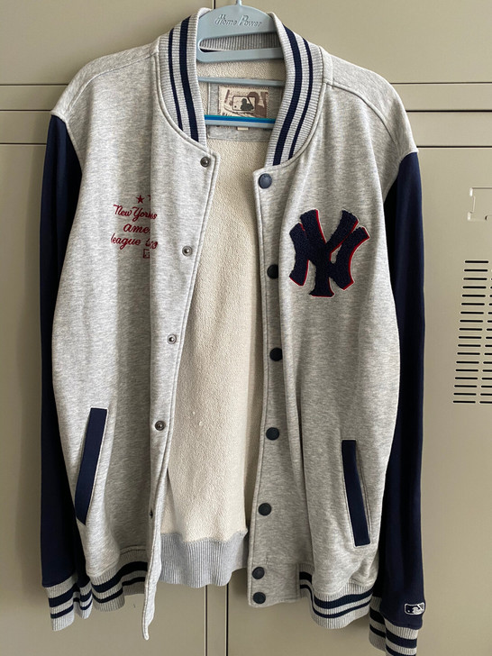 正品 MLB 棒球外套 L码 够用万达广场