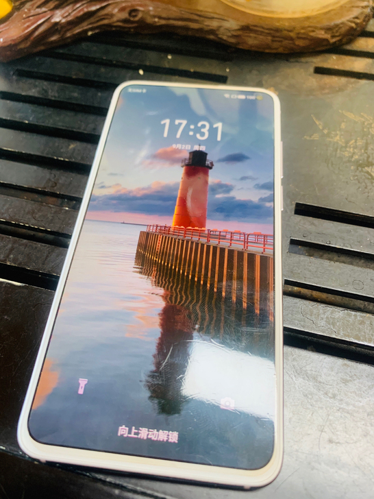 魅族17 8+128，功能一切正常，无磕碰...