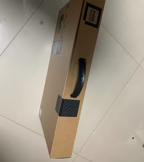 全新未开封??华硕无畏Pro15 2022...