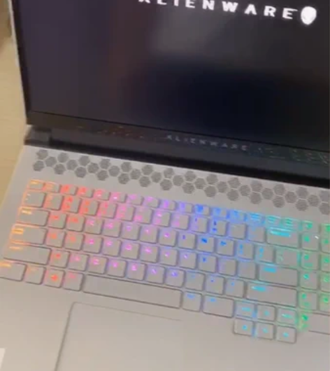 带包装外星人 m17r3 白色10代i7 ...