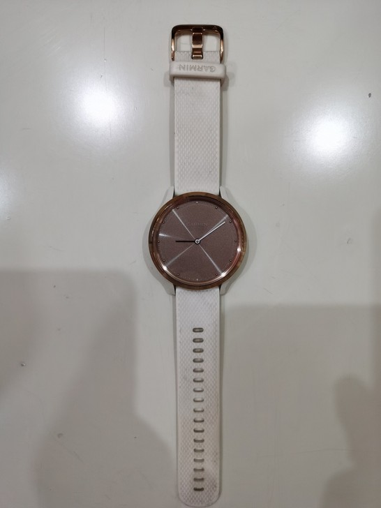 Garmin vivomove HR 象牙白