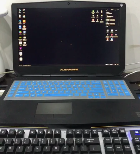 外星人17寸笔记本电脑 吃鸡神器外星人17...