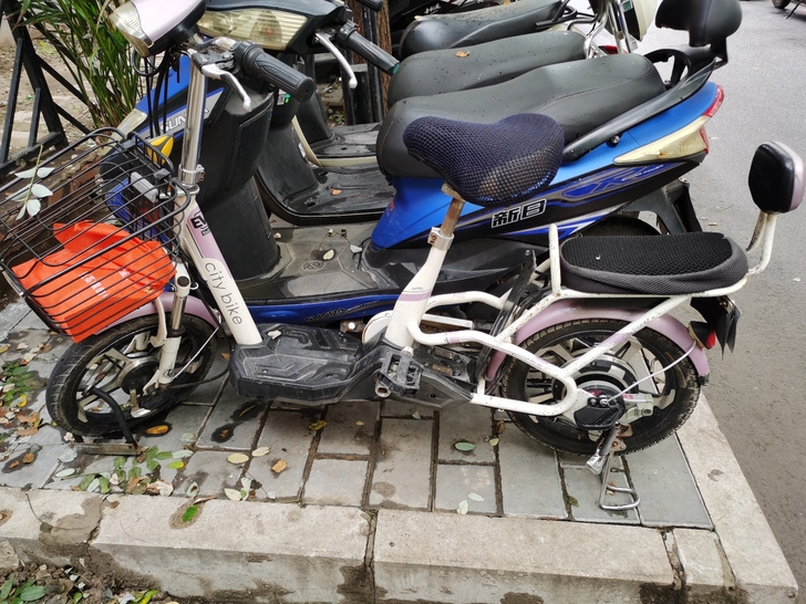 出售理电电动车，