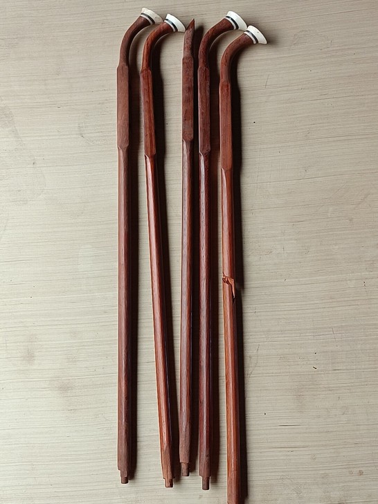 闲置转让红木琴杆，原木抛光打蜡不刷油漆，喜...