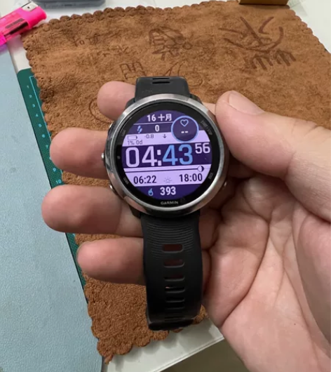 佳明645运动手表，成色如图，功能正常，中...