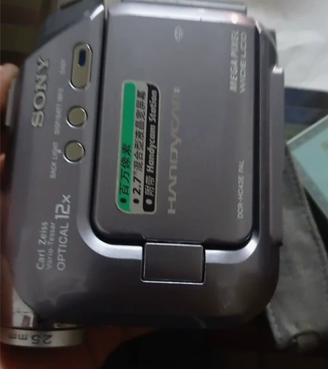 索尼HC43e摄像机，成色不错，就是摄像不...