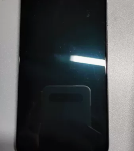 魅族16th 6+128G黑屏不显示了但是...